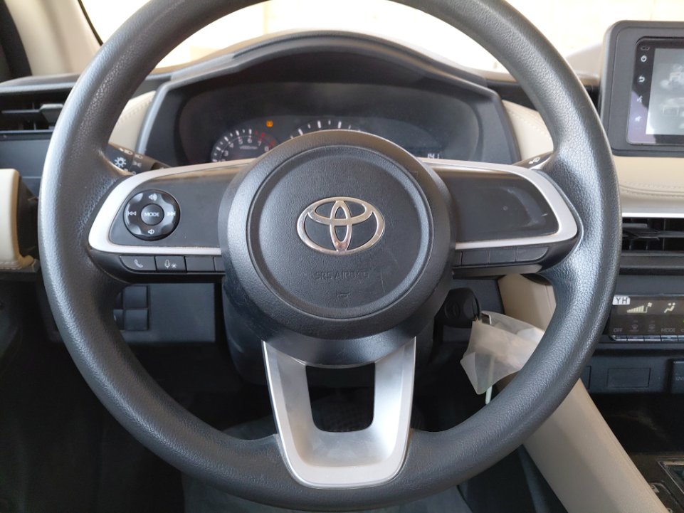 Toyota Yaris SD Y 2023 image