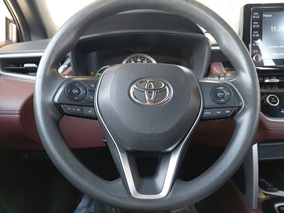 Toyota Corolla Cross LE HEV 2023 image