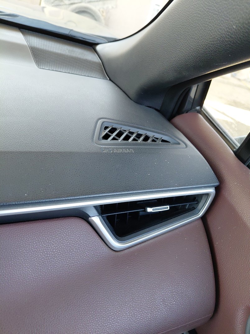 Toyota Corolla Cross LE HEV 2023 image