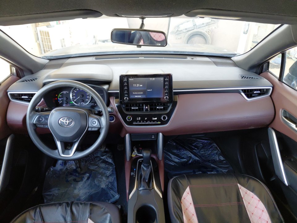 Toyota Corolla Cross LE HEV 2023 image