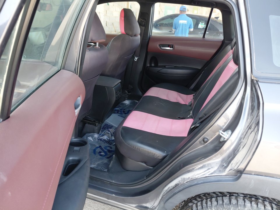 Toyota Corolla Cross LE HEV 2023 image