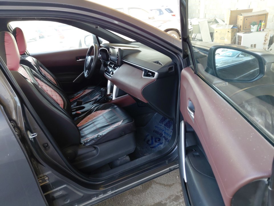 Toyota Corolla Cross LE HEV 2023 image