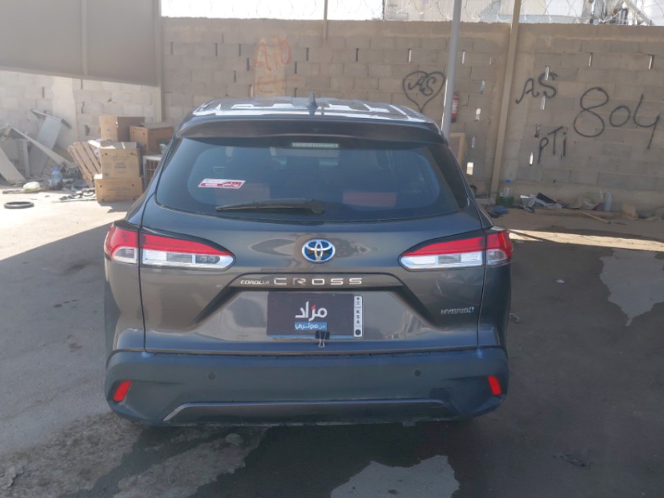 Toyota Corolla Cross LE HEV 2023 image