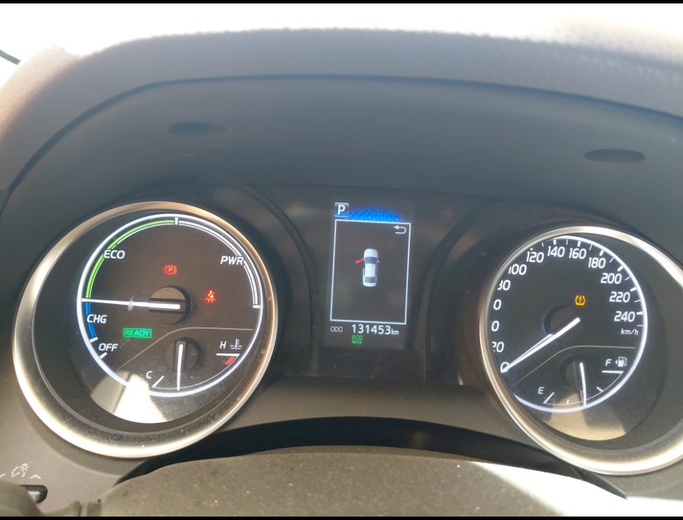 Toyota Camry LE HEV 2024 image