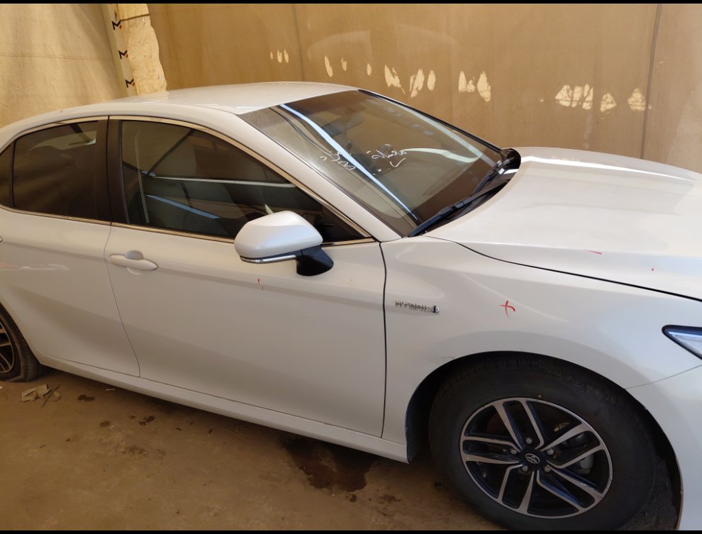 Toyota Camry LE HEV 2024 image