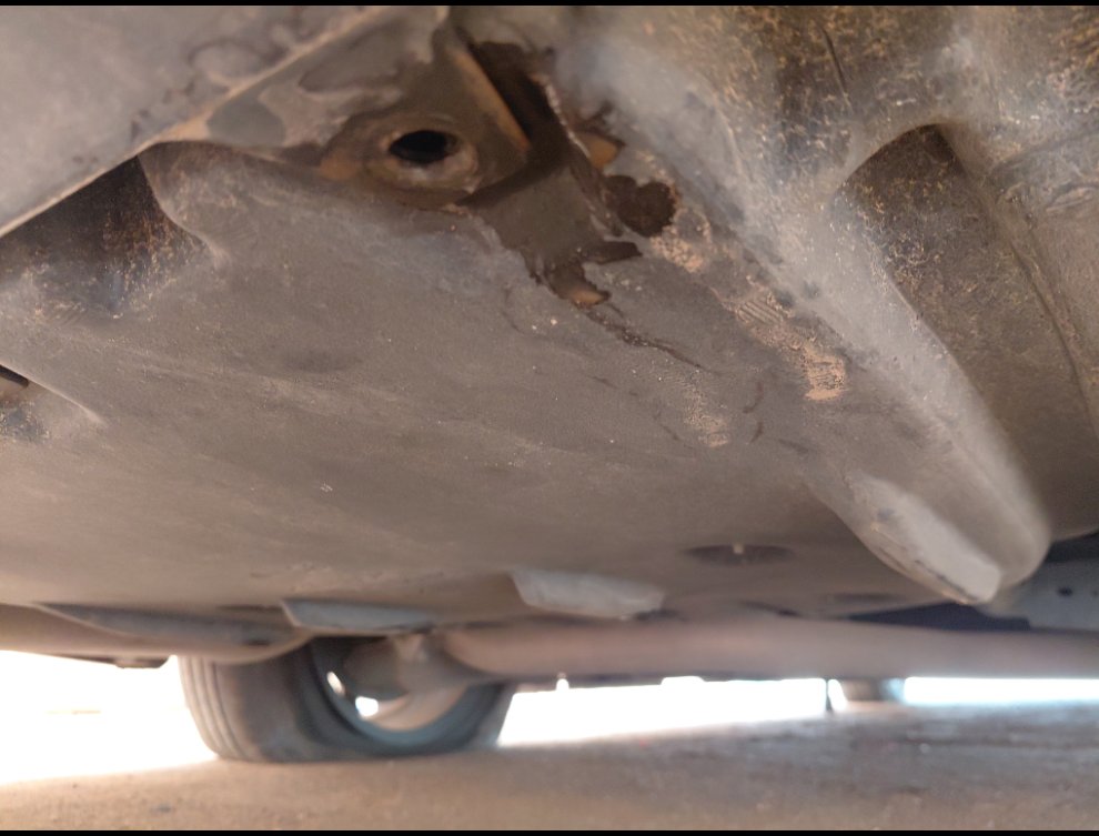 Toyota Camry LE HEV 2024 image