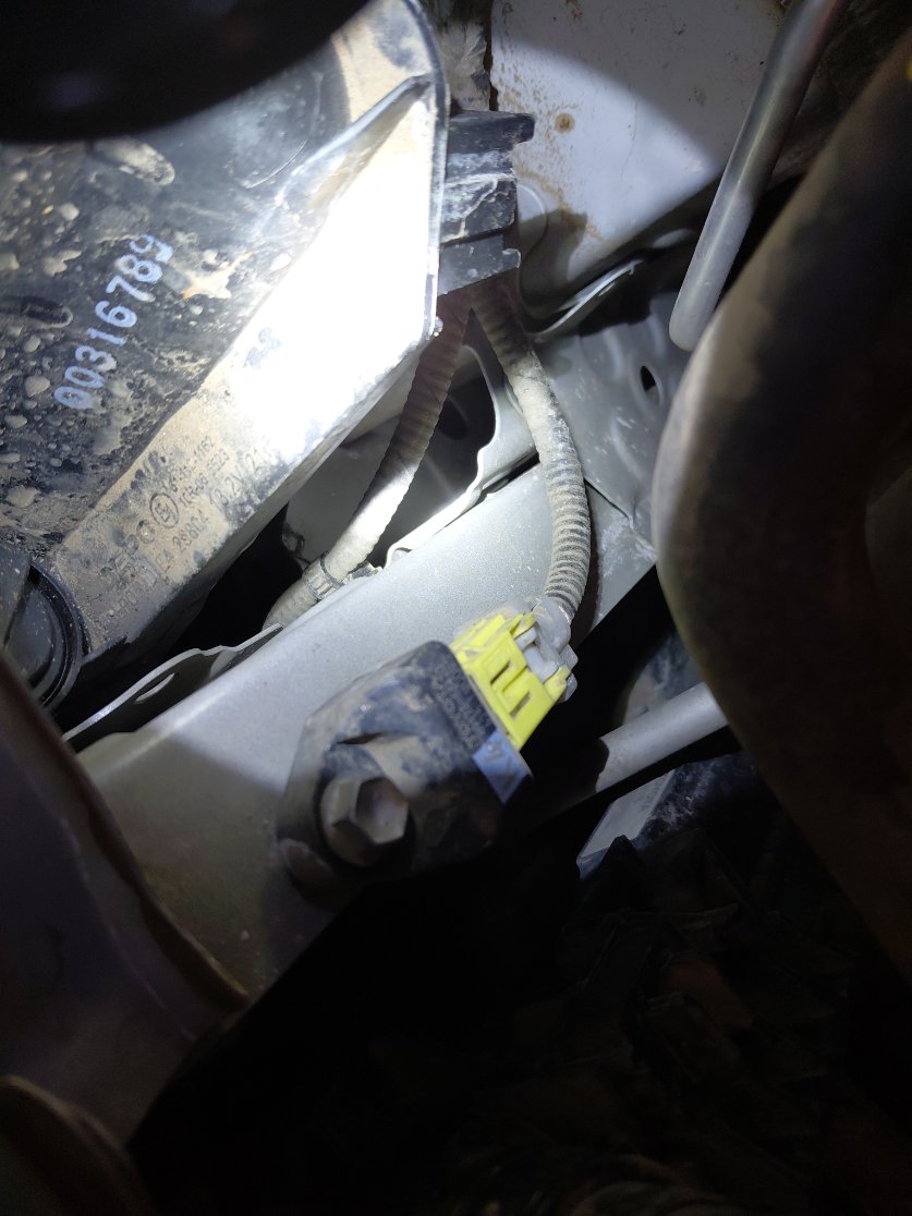 Toyota Camry LE HEV 2024 image