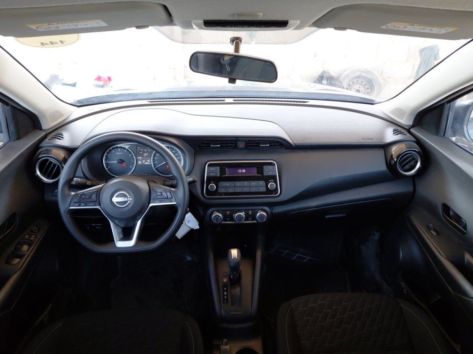 Nissan Kicks S 2024 image