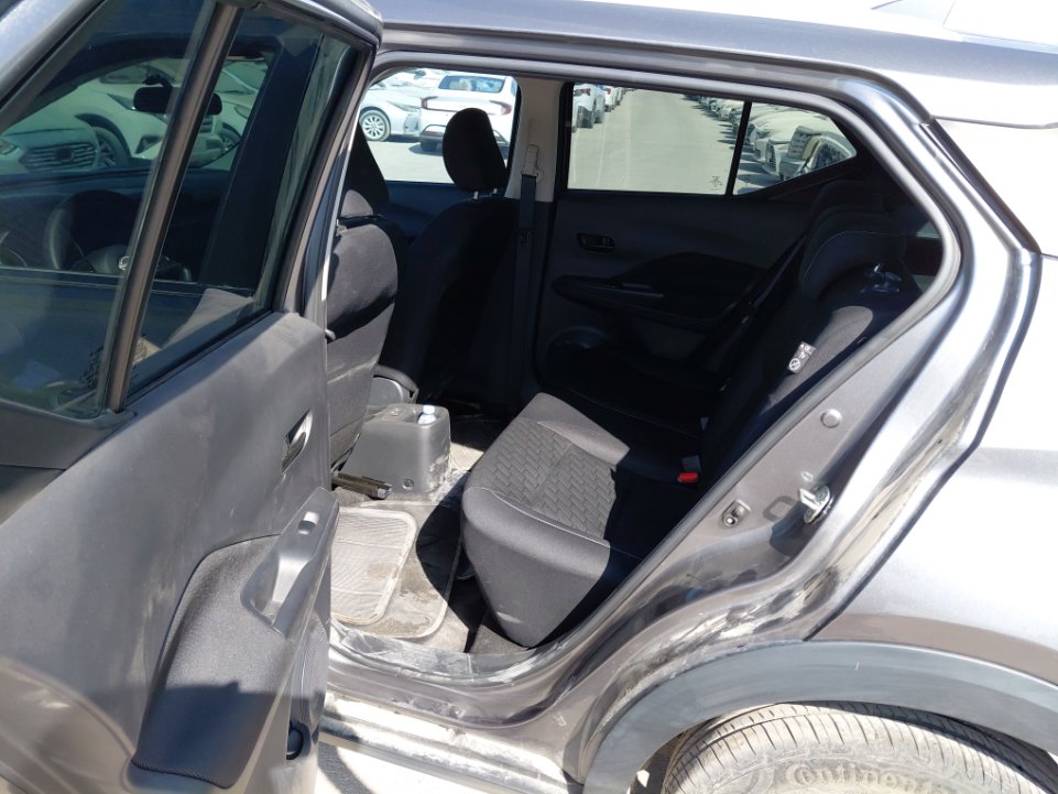 Nissan Kicks S 2024 image