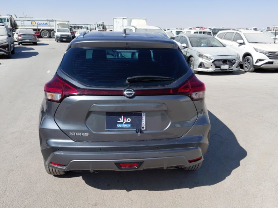 Nissan Kicks S 2024 image
