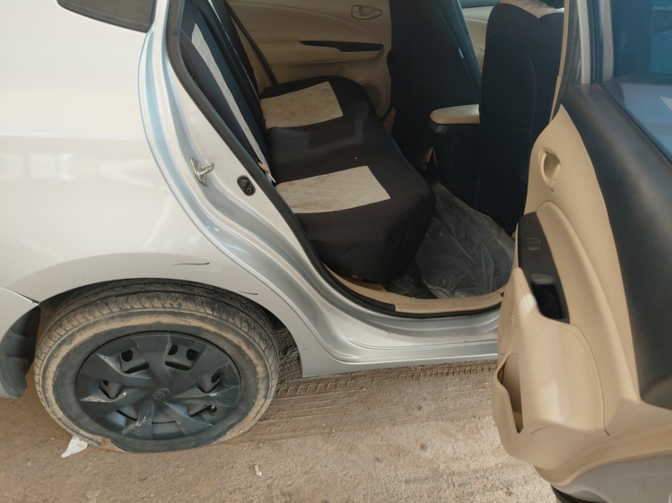 تويوتا يارس SD Y 2021 image