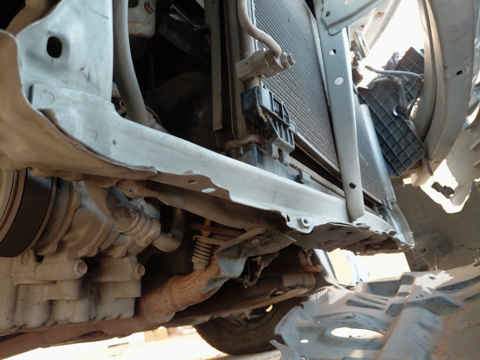 تويوتا يارس SD Y 2021 image