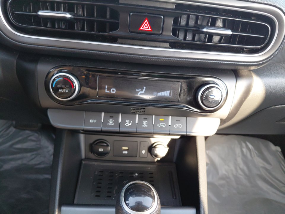 Hyundai Kona FLEET  2021 image