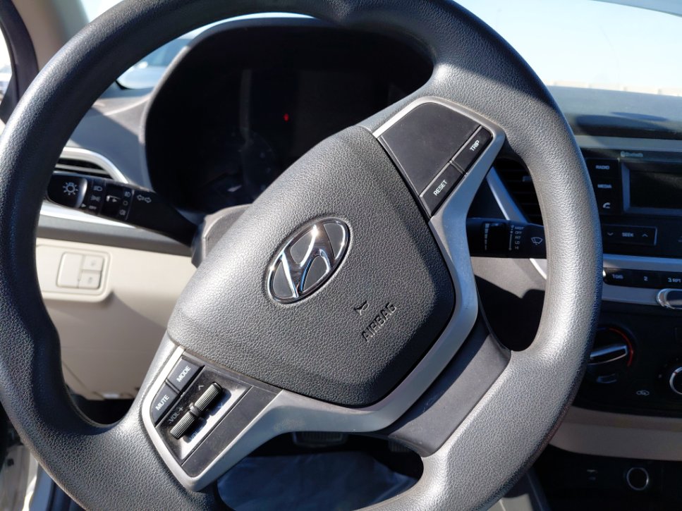 Hyundai Accent GL 2023 image