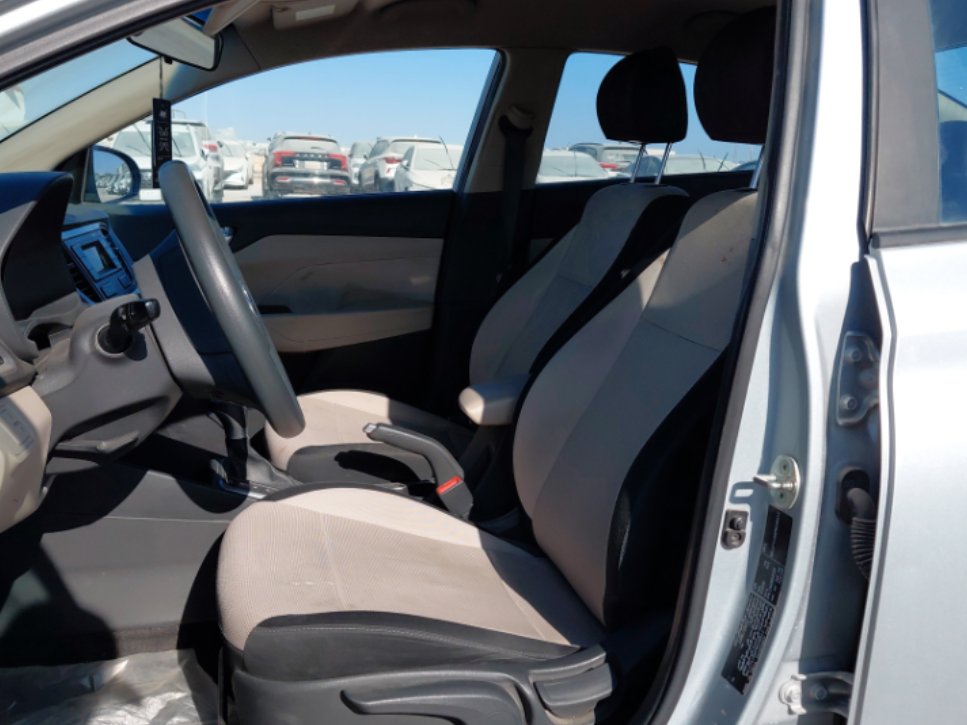 Hyundai Accent GL 2023 image