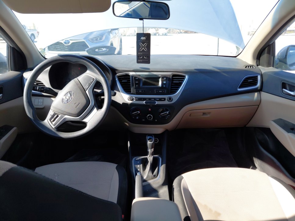 Hyundai Accent GL 2023 image