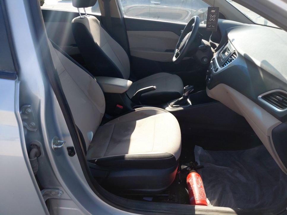 Hyundai Accent GL 2023 image