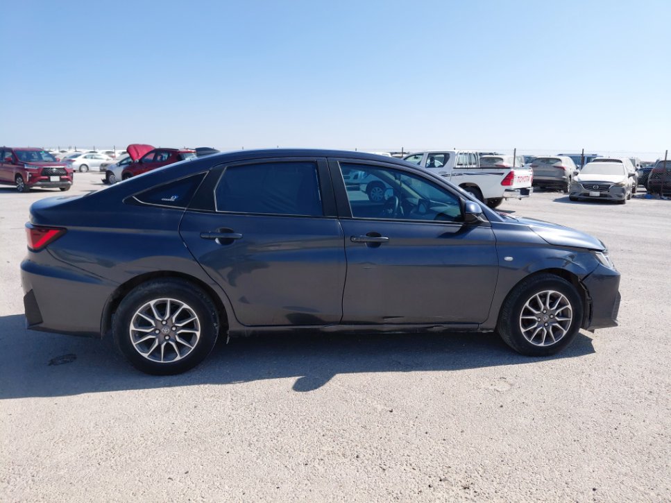 تويوتا يارس SD Y 2024 image