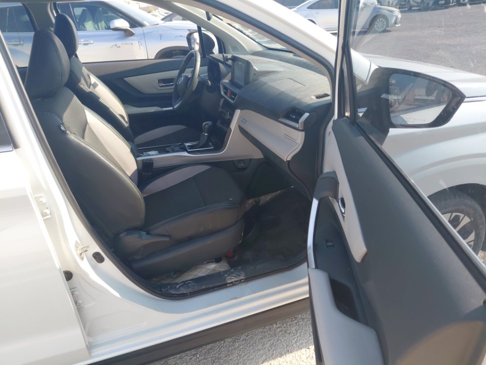 تويوتا فيلوز GLX 2024 image