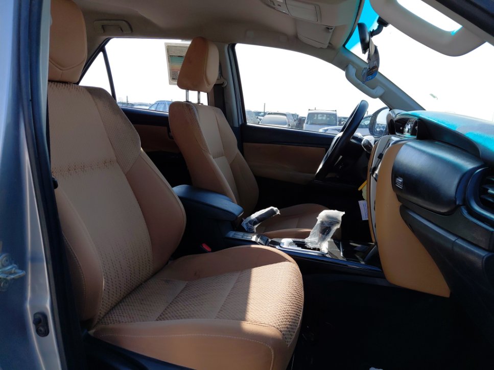 تويوتا فورتشنر GX2 SPORTS UTILITY  2022 image