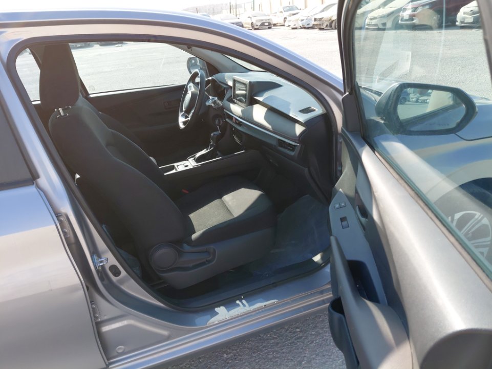 تويوتا يارس SD Y PLUS 2024 image