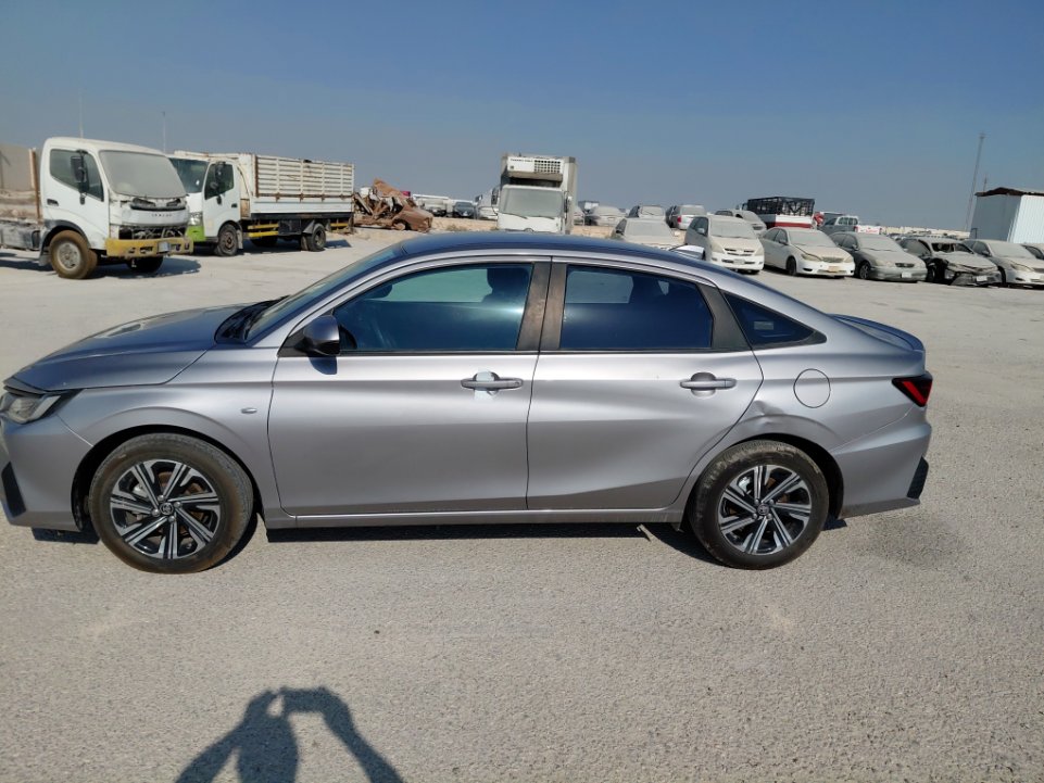 تويوتا يارس SD Y PLUS 2024 image