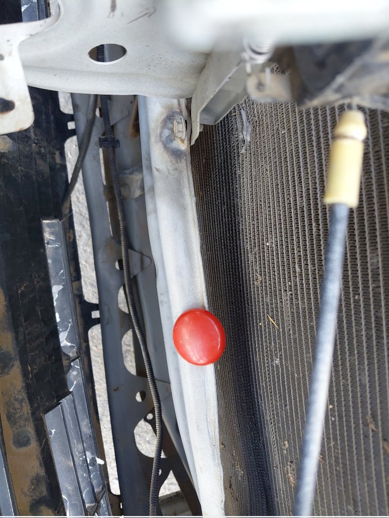 تويوتا يارس SD Y 2024 image