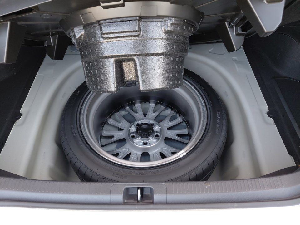 Toyota Camry GLE HEV  2024 image