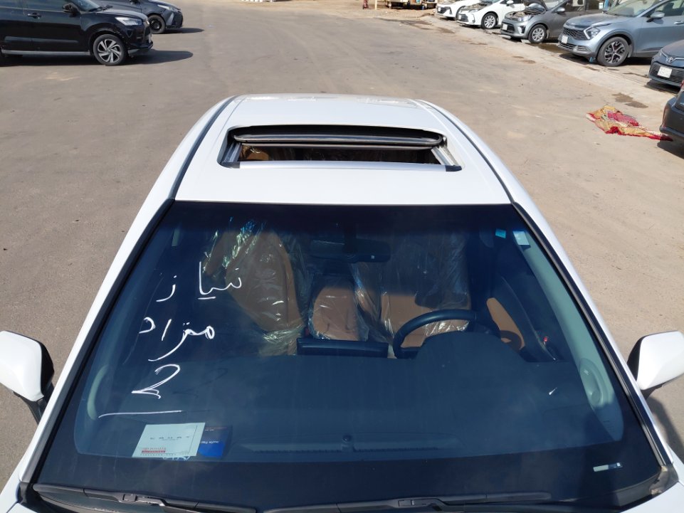 Toyota Camry GLE HEV  2024 image