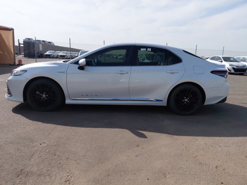 Toyota Camry GLE HEV  2024 image