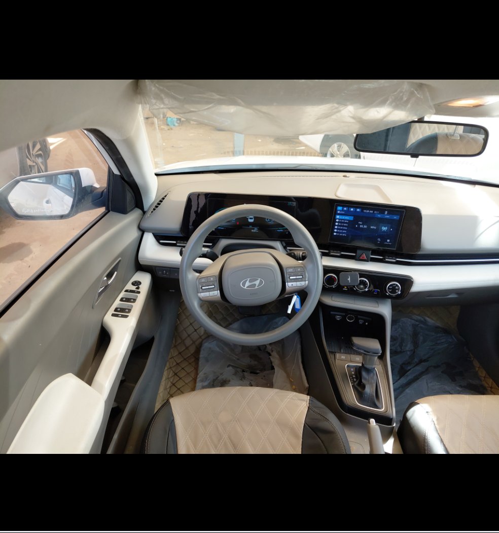 Hyundai Accent Smart  2024 image