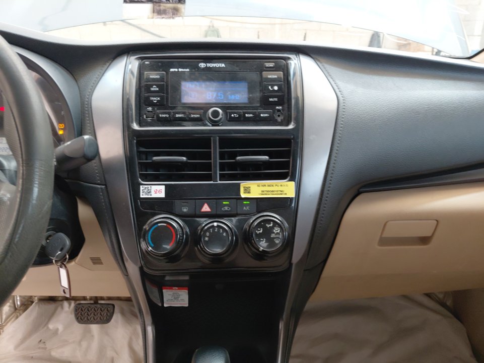 تويوتا يارس SD Y FLT 2021 image