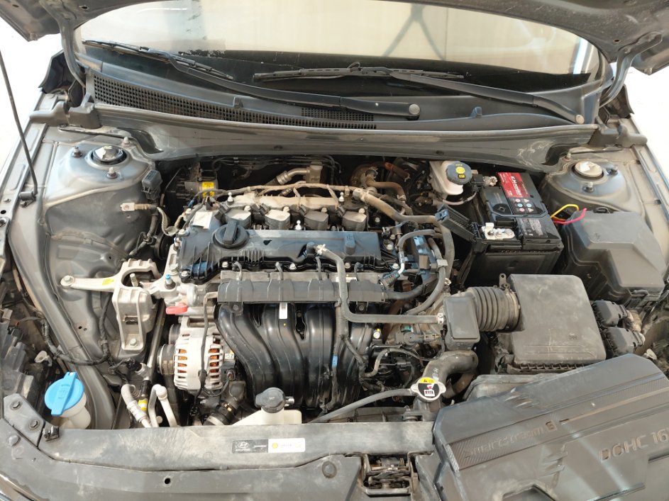 Hyundai Elantra SMART 2023 image