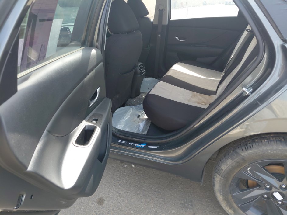 Hyundai Elantra SMART 2023 image