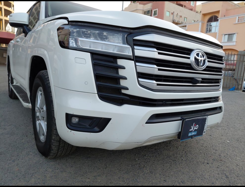 Toyota Land Cruiser GX-R 2023 image