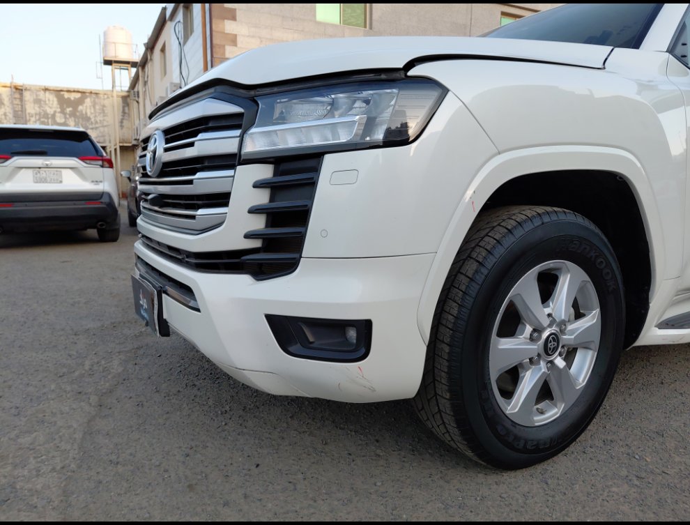 Toyota Land Cruiser GX-R 2023 image