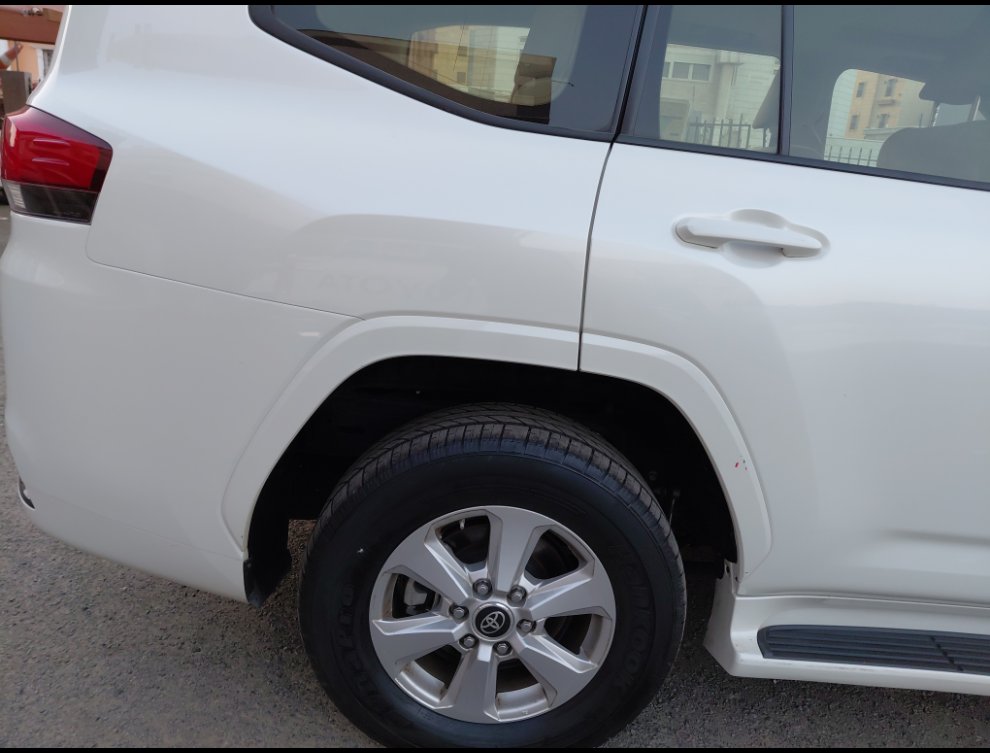 Toyota Land Cruiser GX-R 2023 image