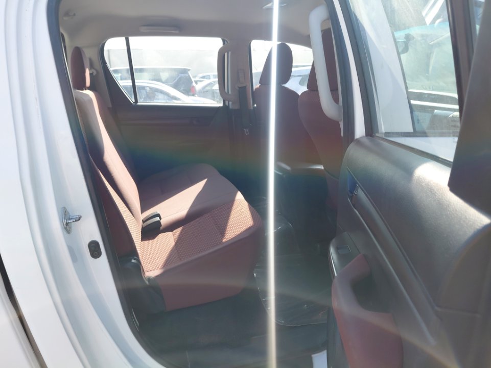 Toyota Hilux 4x4 2021 image