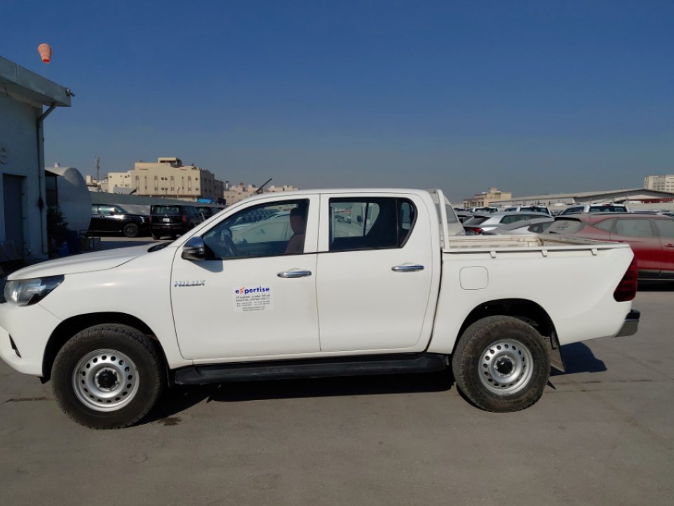 Toyota Hilux 4x4 2021 image