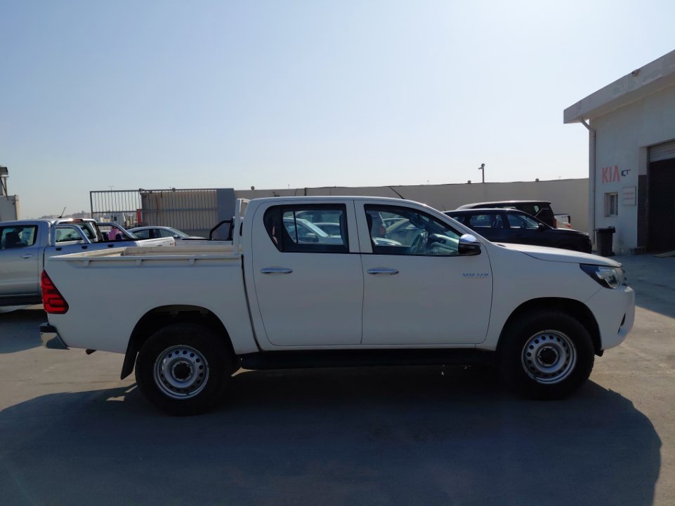 Toyota Hilux 4x4 2021 image