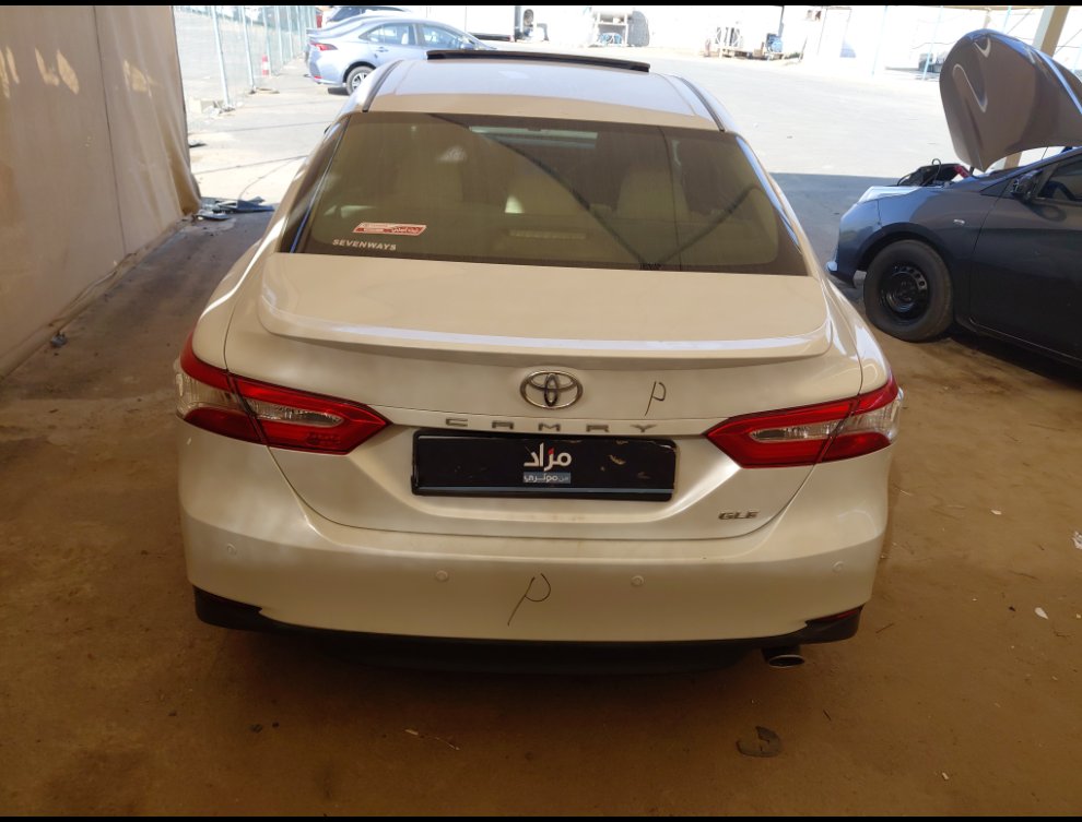 تويوتا كامري GLE 2020 image