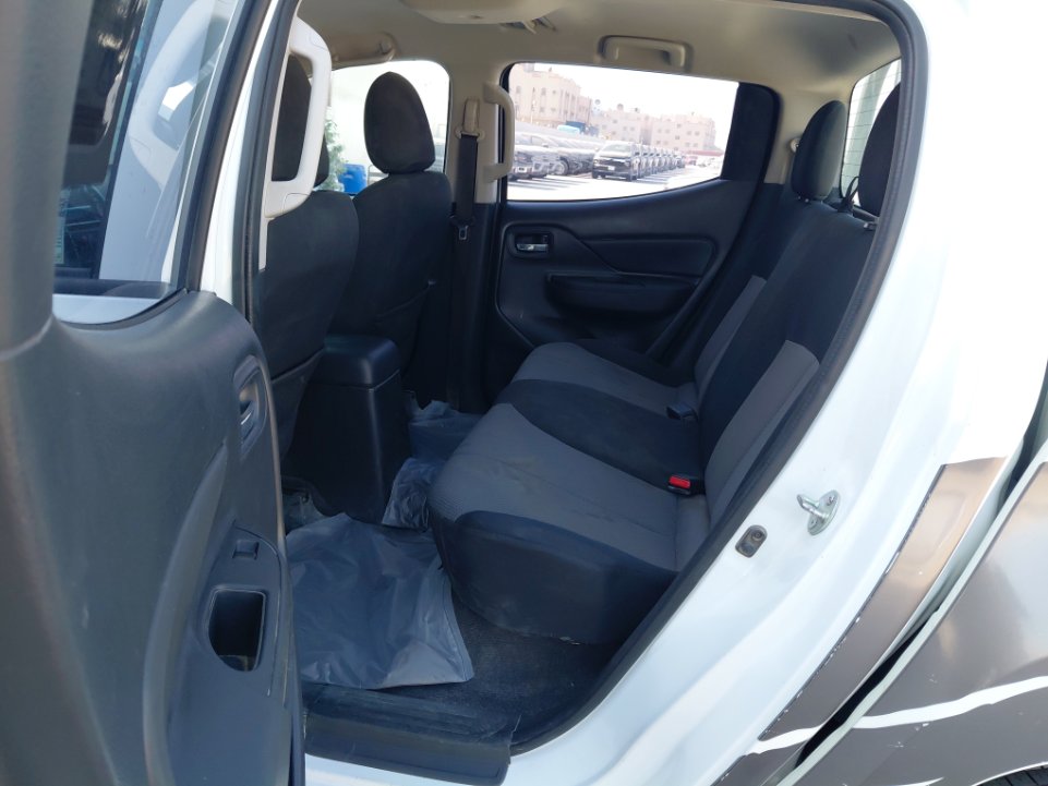 Mitsubishi L200 4x4  2022 image