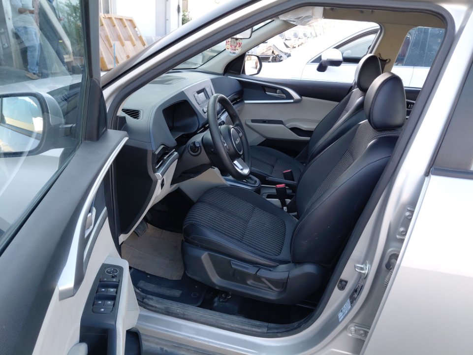 KIA Carens  LX FWD  2023 image