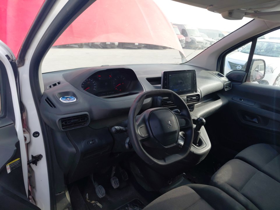 Peugeot  Partner  2023 image