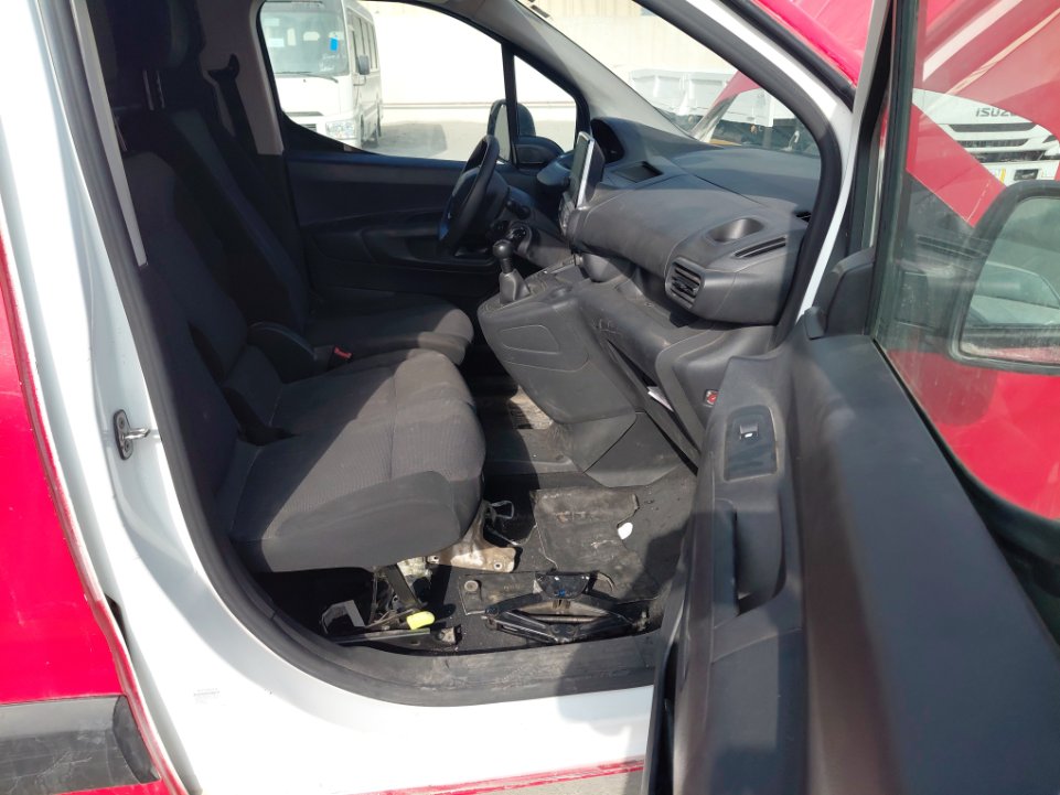 Peugeot  Partner  2023 image