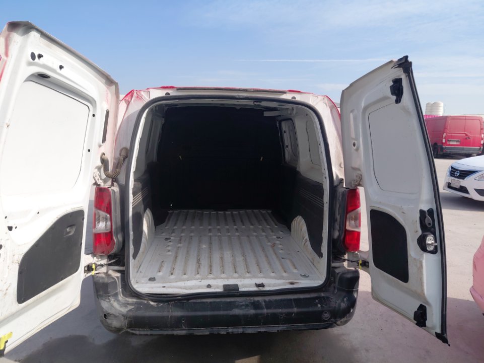 Peugeot  Partner  2023 image