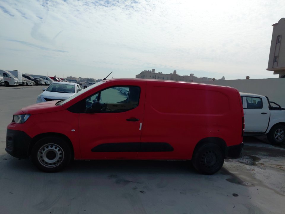 Peugeot  Partner  2023 image