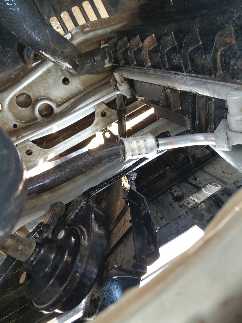 Toyota Yaris SD Y   2024 image