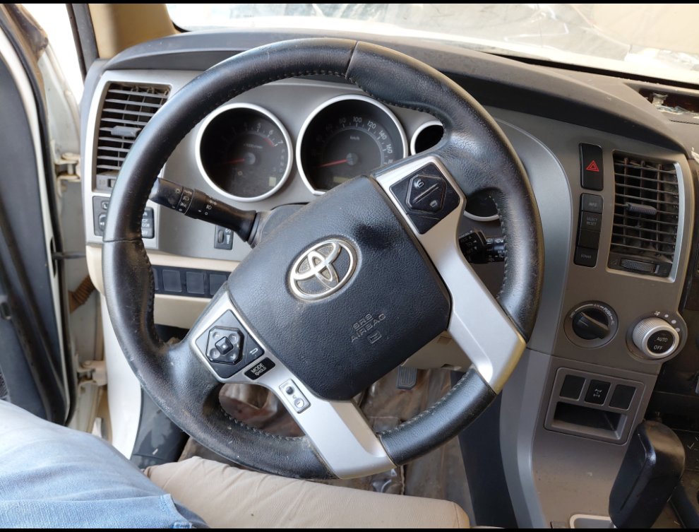 Toyota Sequoia SR5 M/R 2015 image