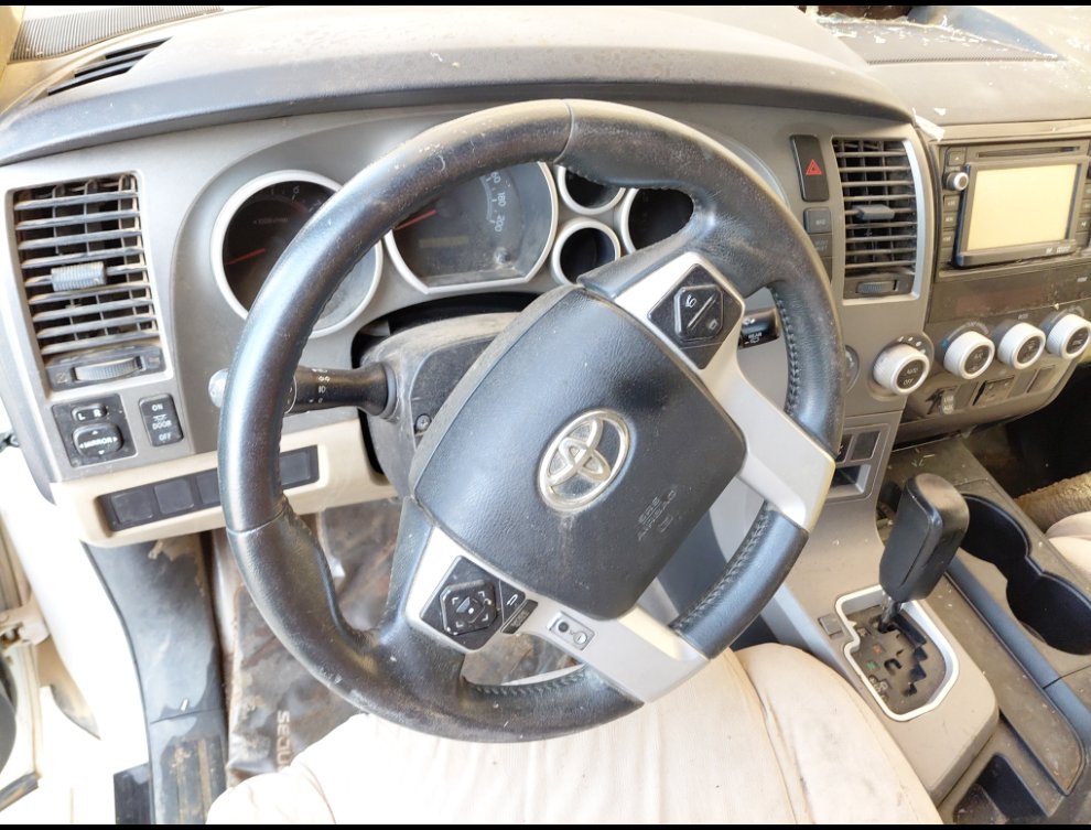 Toyota Sequoia SR5 M/R 2015 image